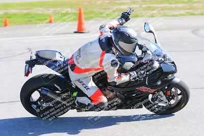 media/Jan-20-2023-Fastrack Riders (Fri) [[f2ad32aba3]]/Level 1/session 3 turn 9/